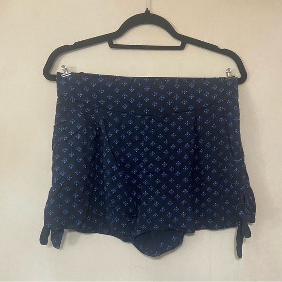 Free People women's S blue pattern side tie shorts boho casual EUC - Picture 4 of 8